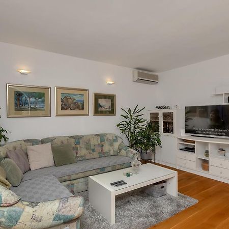 Apartment Marina Makarska Bagian luar foto